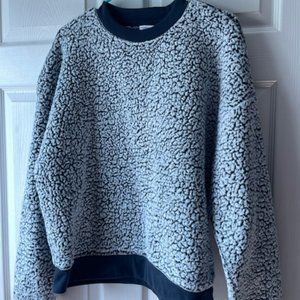 COMFY SWEATSHIRT SLEEPSHIRT